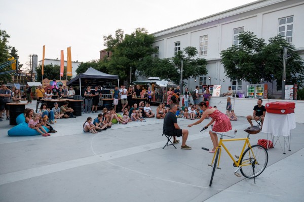 Zadrani postali glavni glumci neobičnog vjenčanja na KvartArt festivalu