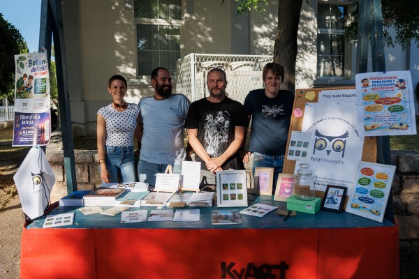 CIJELI KVART JE POZORNICA!!